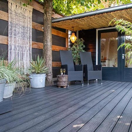 B&B Joli Met Prive Wellness Wemeldinge Exterior foto