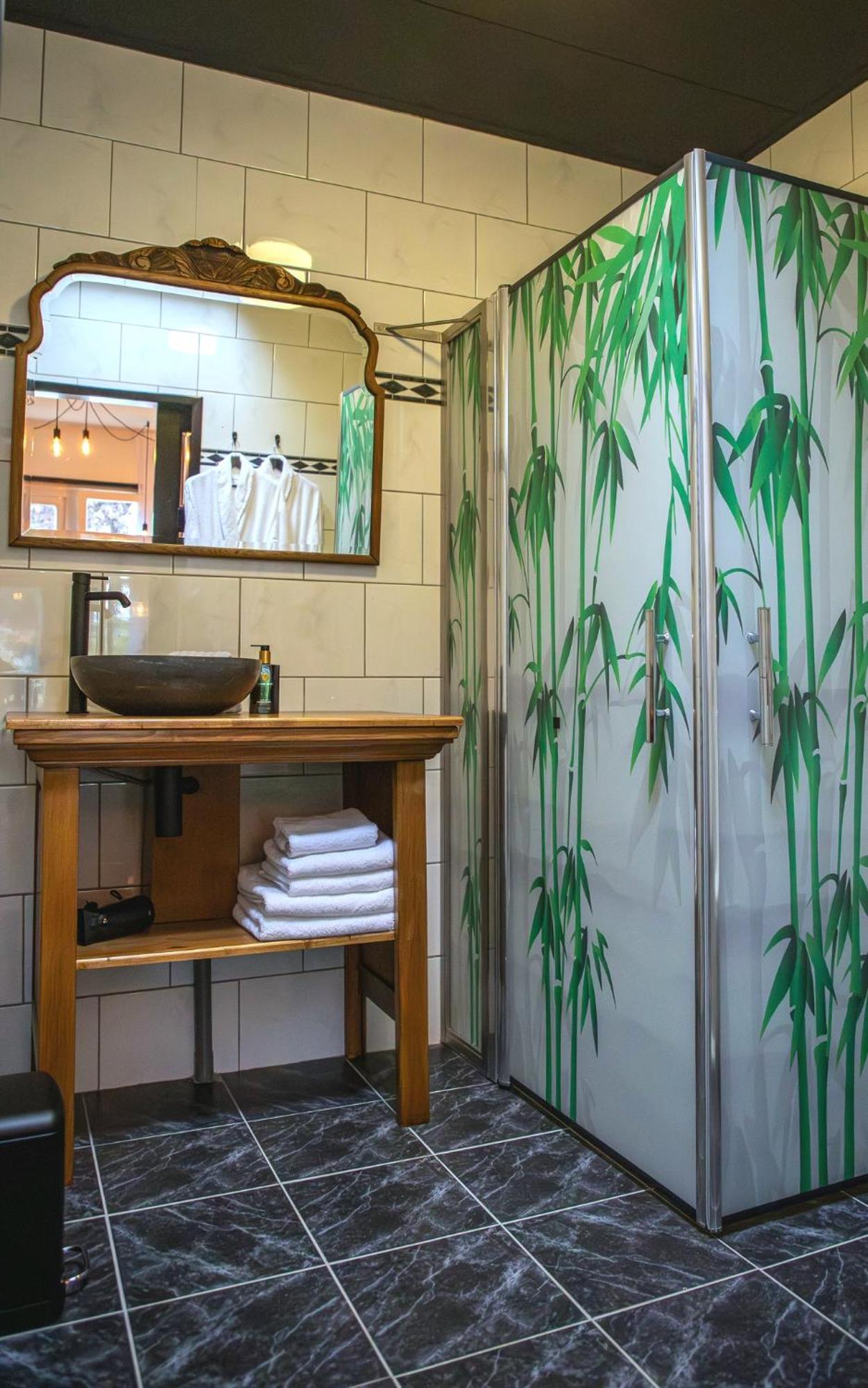 B&B Joli Met Prive Wellness Wemeldinge Exterior foto